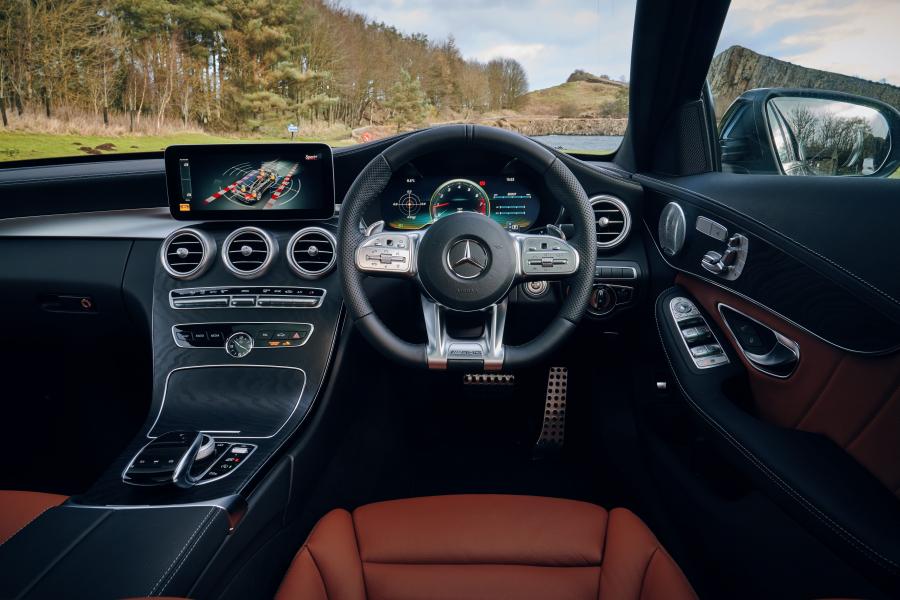 Торпедо Mercedes-AMG C43 4Matic Estate (S205) 2018 года  (UK) (фото 10 из 40)